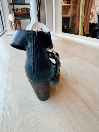 Bonnie Heel - size down .5