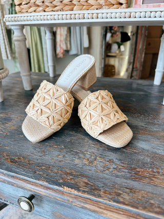 Winona Heel